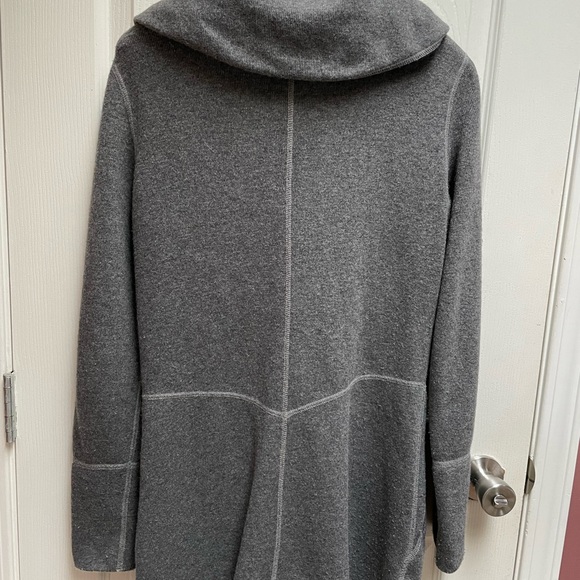 Prana coat - Picture 3 of 3